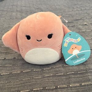 Squishmallows Ludovica the Stingray 5”